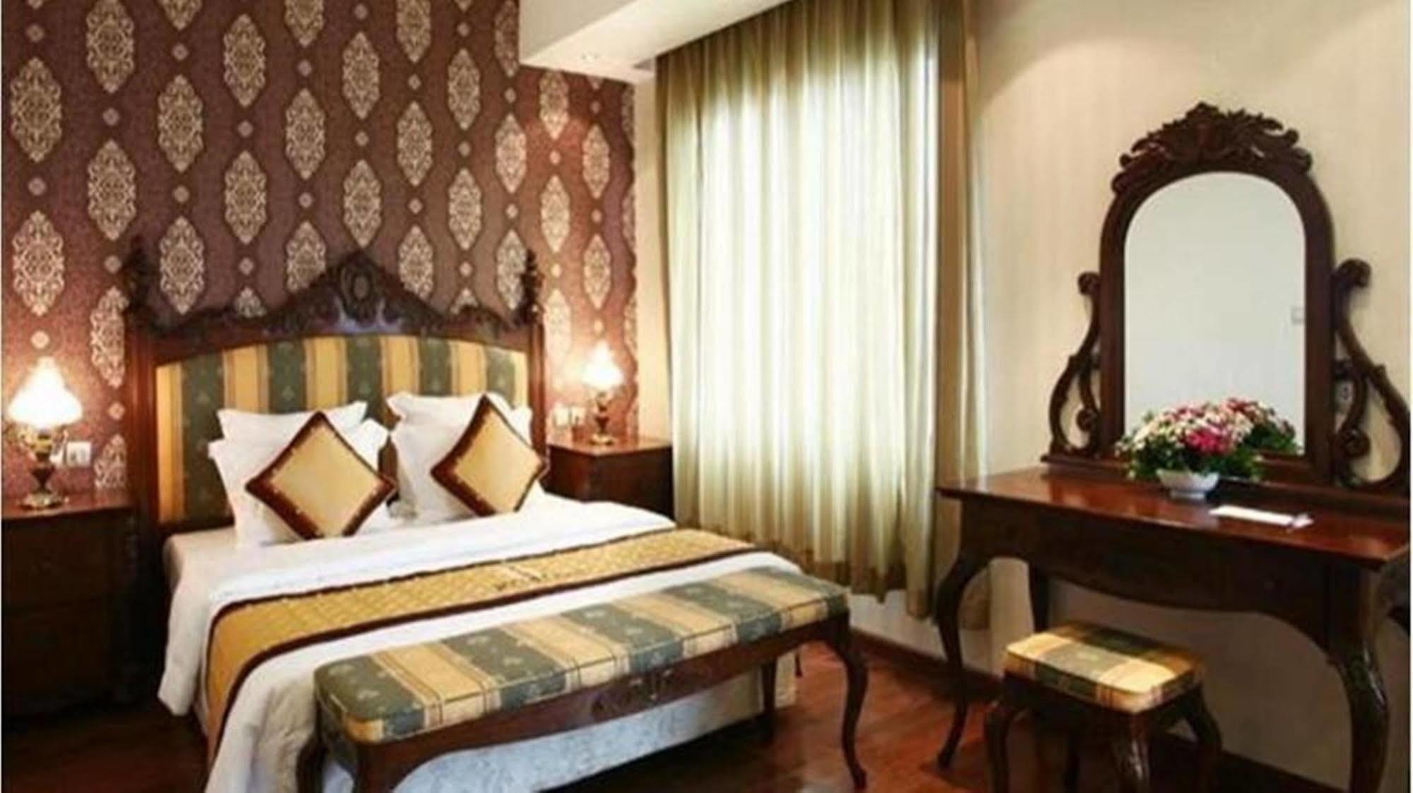 Royal Gate Hotel Hanoi Dış mekan fotoğraf