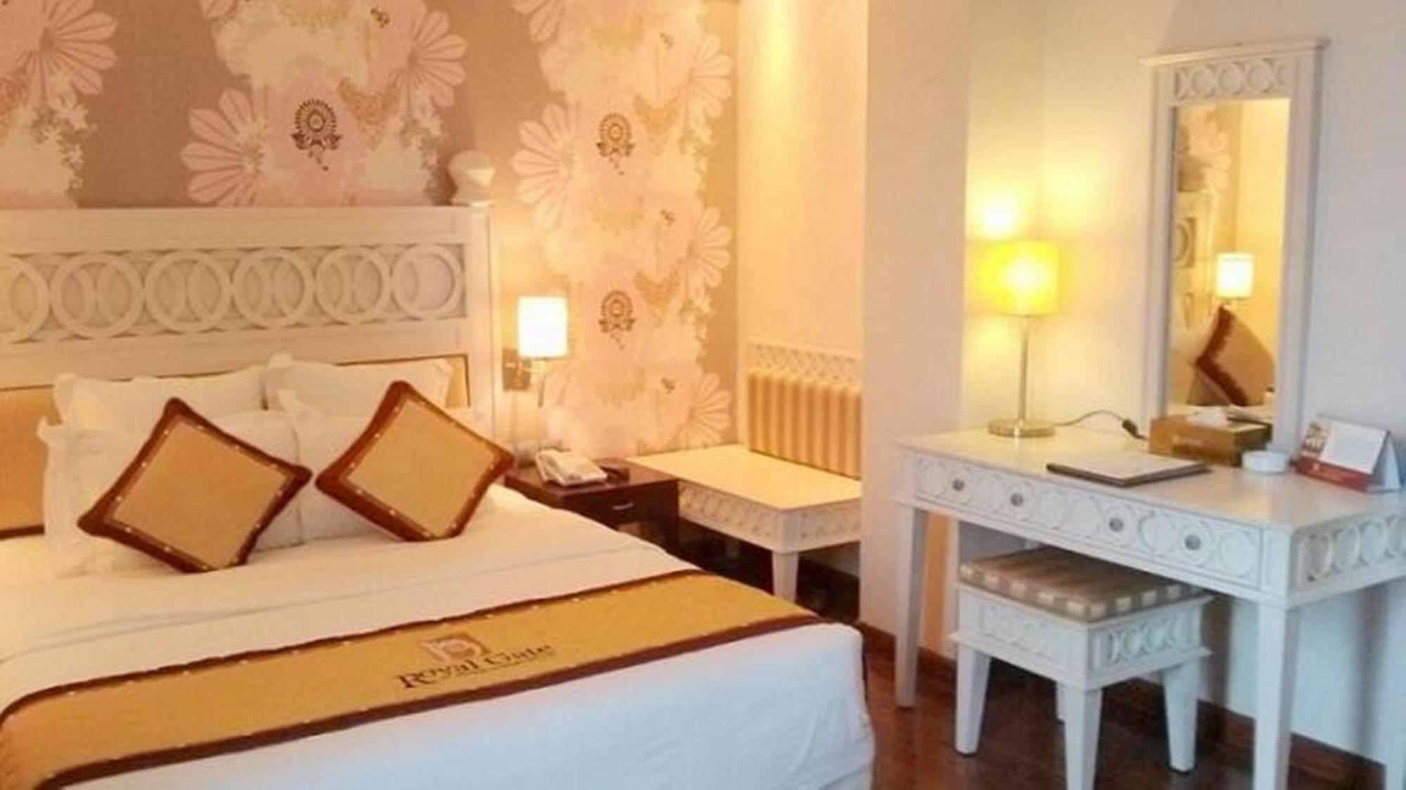 Royal Gate Hotel Hanoi Dış mekan fotoğraf